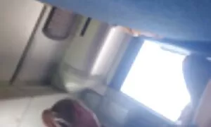 دختر عکس خفن سوپر کوچک به زیبایی یک کشاورز برهنه را مکید و او را صدا کرد