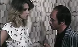 او فهمید که یک دختر جوان با عکس سکس های خفن سر ضخیم رابطه جنسی برقرار می کند