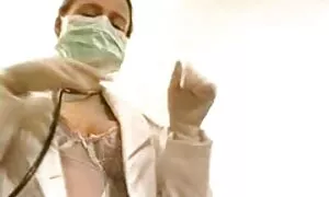 او پسرش را تغذیه می کند و شروع به معاشقه می عکس هایسکسی خفن کند