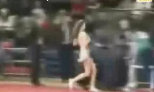 او بدن را به فاکر نشان می دهد و عکس سوپرسکسی خفن به طور معمول تمام سوراخ ها را بیرون می کشد