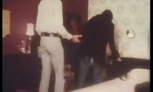 پزشک با آلت تناسلی مرد عکس های سکسی خارجی خفن طولانی درمان می کند و سپس نبض را اندازه گیری می کند