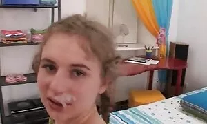 غلام کفش سکس خفن متحرک و پایش را لیس زد و جوراب را استشمام کرد