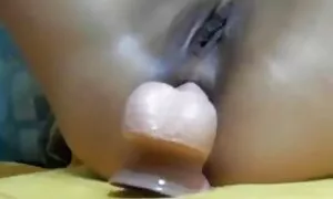 دختری که در حال شلوارک کردن است سکسی خفن عکس و در حال شلوار است